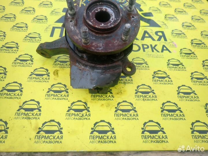 Кулак поворотный передний правый Kia Ceed 2012-18г