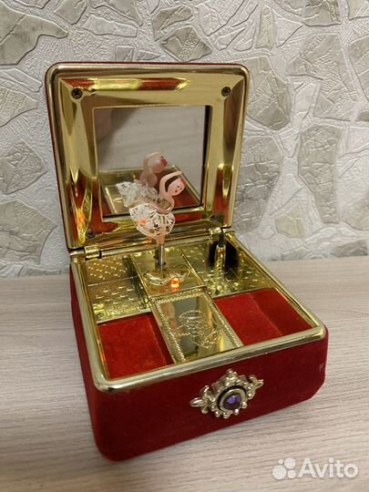 Музыкальная шкатулка балерина