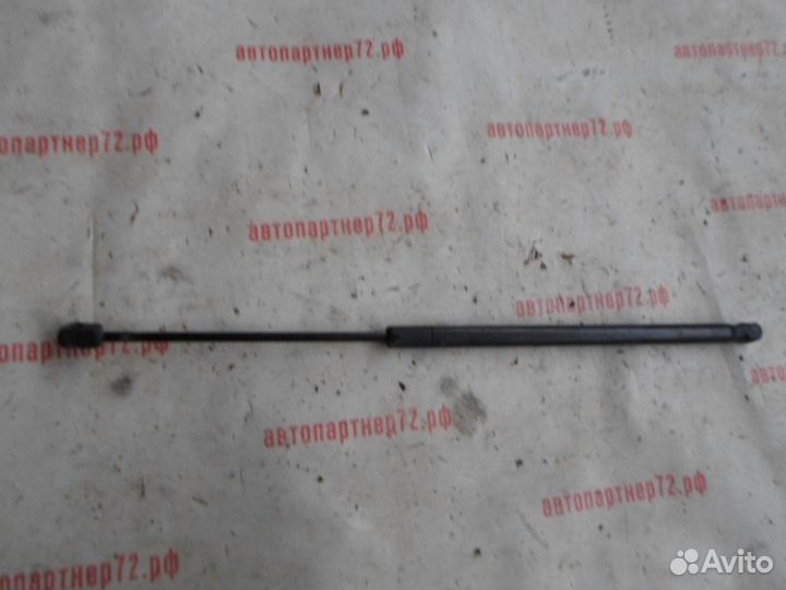 Амортизатор багажника Ford Fusion 2002-2012