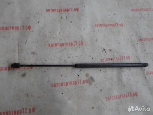 Амортизатор багажника Ford Fusion 2002-2012