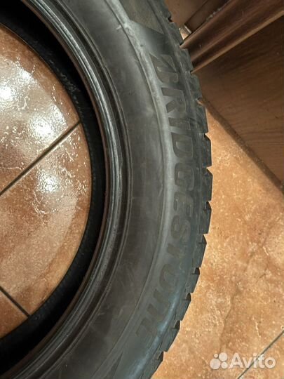 Bridgestone Blizzak Spike-02 SUV 235/55 R19