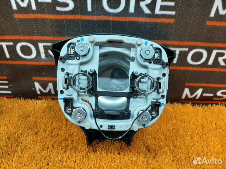 Руль Volkswagen Jetta 1K BWA 2006