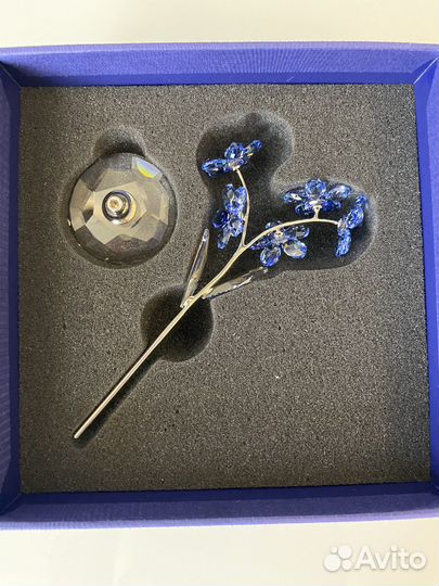Фигурка Swarovski цветок Незабудка