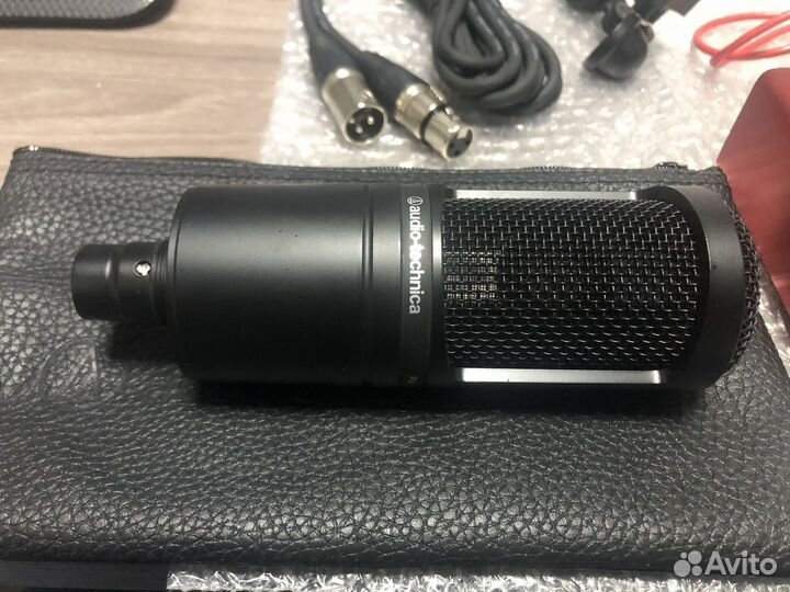 Карта Focusrite 2i2 + Audio-technika AT2020 xlr