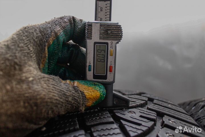 Continental IceContact 2 SUV 235/65 R19 109T