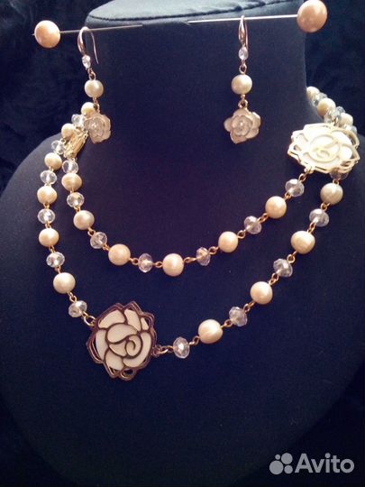 Комплект из жемчуга и перламутра