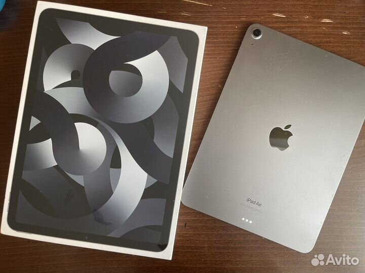 iPad Air 5th generation wi-fi 256 gb