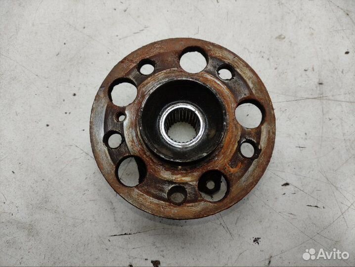 Ступица задняя Mercedes Slk R172 1.8 2011