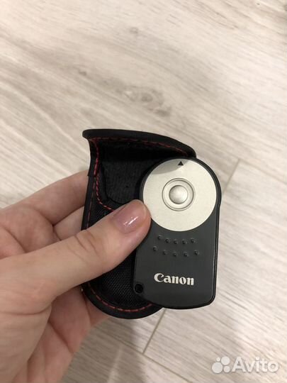 Продам Canon 7d + объектив ef 50mm f/1.4 USM компл