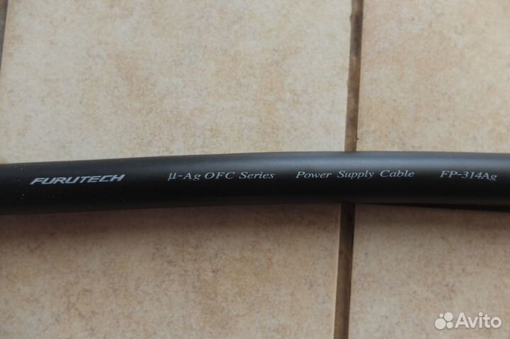 Силовой кабель Furutech