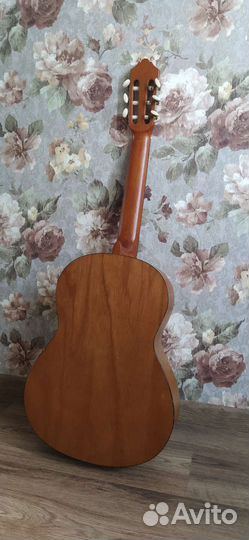 Классическая гитара yamaha c40m + чехол
