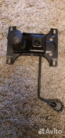 Пиастра для офисного кресла с механизмом качания