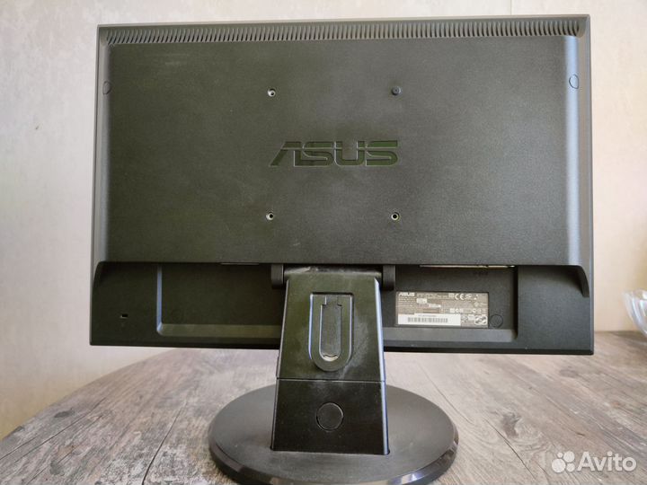Монитор Asus
