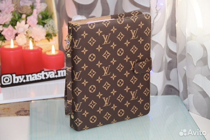 Ежедневник louis vuitton (ручнаяработа)