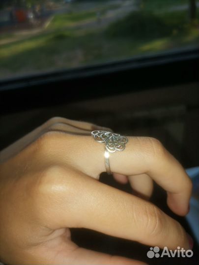 Продам серебряные кольца