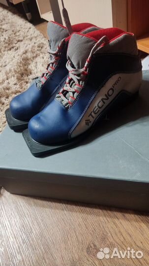 Лыжные ботинки классические