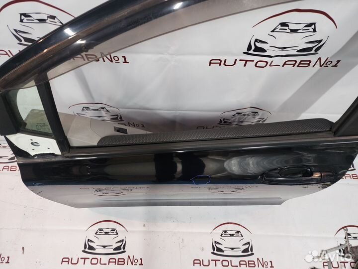 Левая передняя дверь Toyota Vitz KSP90