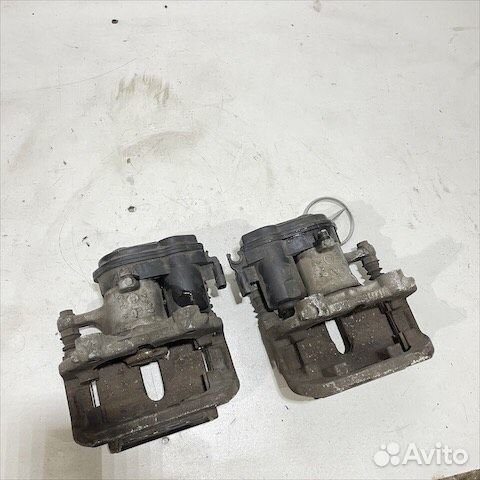 Тормозной суппорт задний правый Мерседес 166 x166