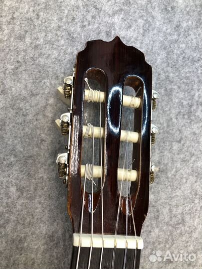 Классическая гитара Fuerstenberg C-140