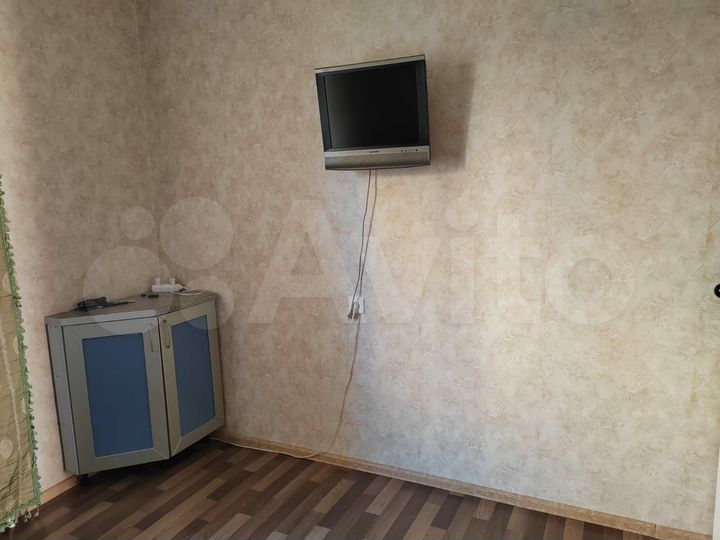 2-к. квартира, 52 м², 1/9 эт.