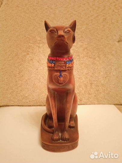 Статуэтка кот