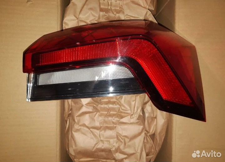 Фонарь задний skoda rapid 20- RH