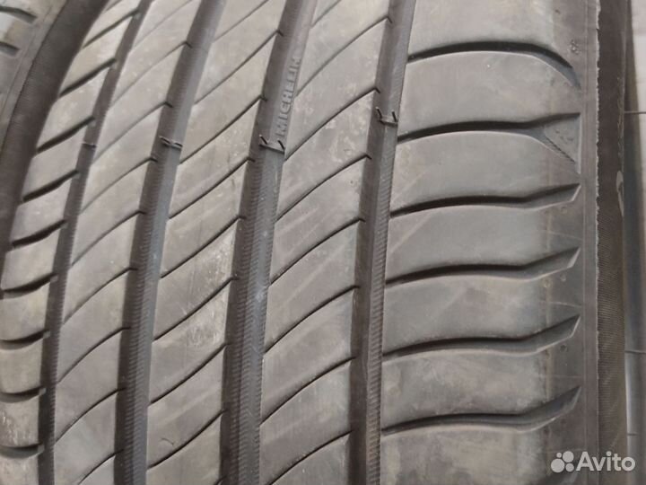 Michelin Primacy 4 235/45 R45