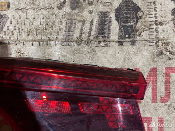 Задний правый фонарь Volkswagen Tiguan 2