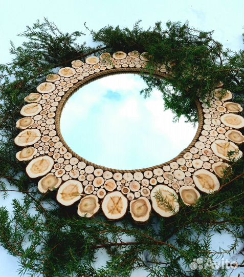 Зеркала и панно с можжевельником для бани