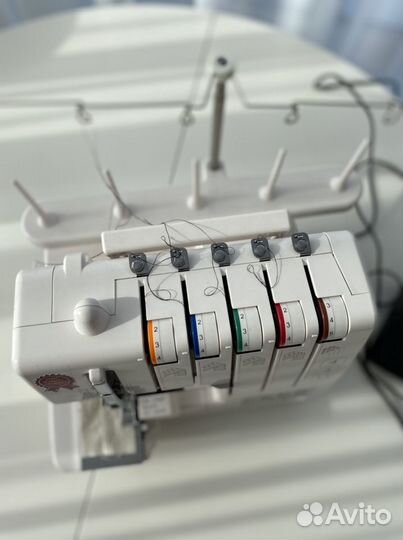 Коверлок Merrylock 5000