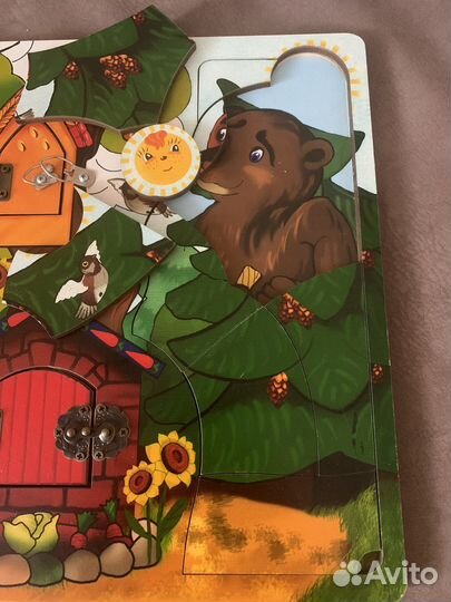 Бизиборд из дерева