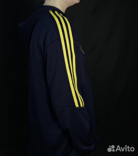 Толстовка adidas