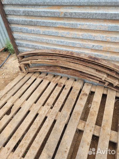 Продаю переднюю балку на газель