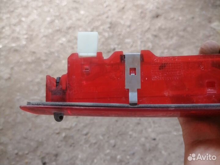 Стоп сигнал крышки багажника Nissan Qashqai J10