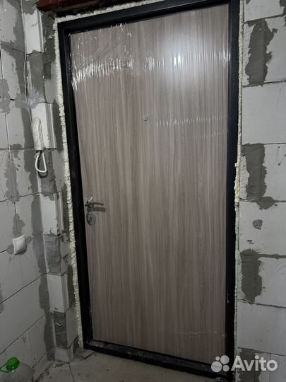 Дверь входная