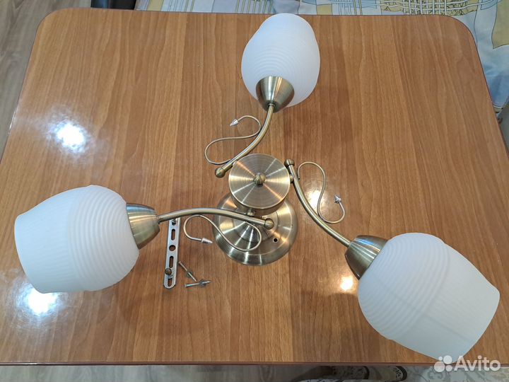 Светильник потолочный 3-х рожковый