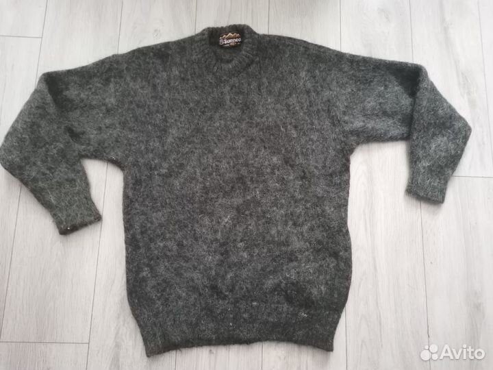 Свитер натуральный шерстяной