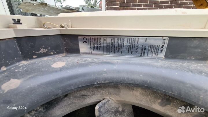 Hitachi инверторный 40 м.кв