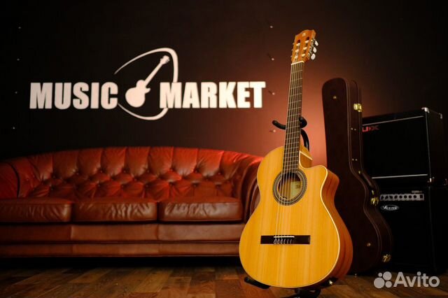 Классическая гитара со звукоснимателем Alhambra (К