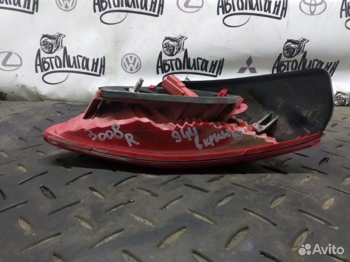 Фонарь задний правый Peugeot 3008 EP6cdtmd 2012