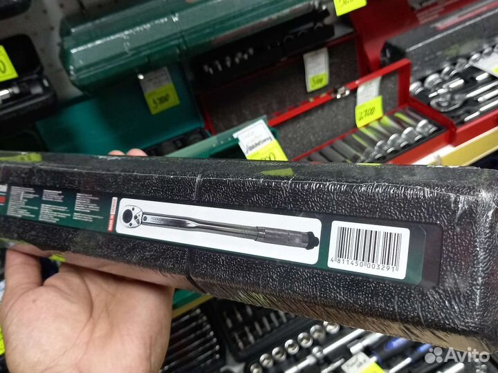 Динамометрический ключ Stels 28-210