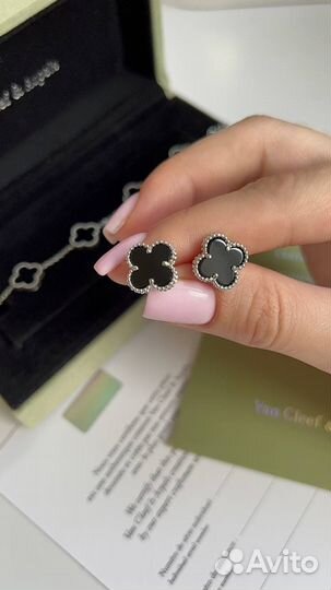 Серьги гвоздики van cleef