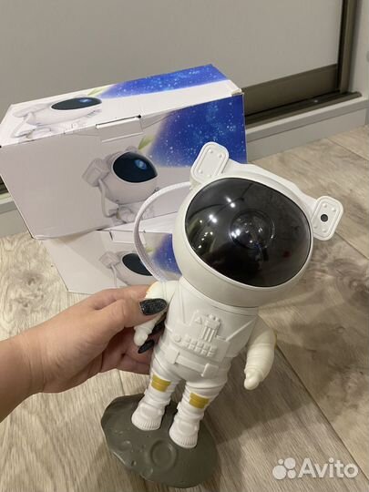 Ночник проектор космонавт
