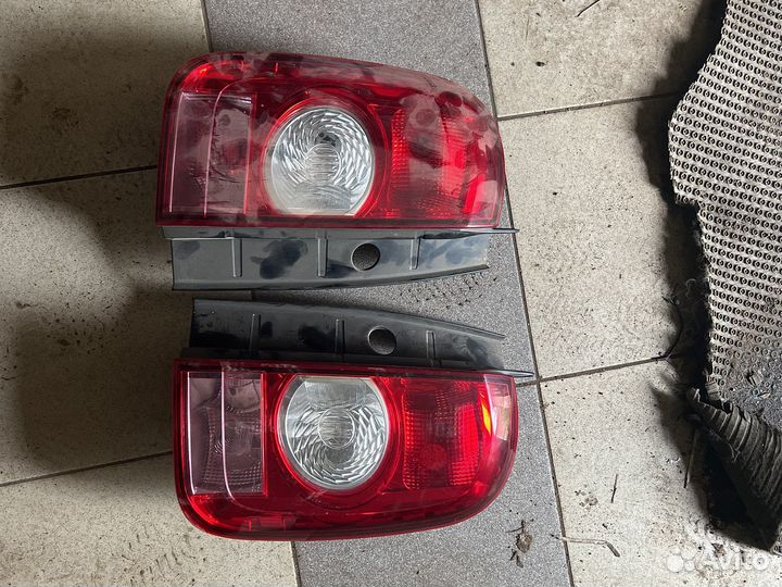 Фонарь задний левый/ правый renault duster