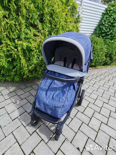 Прогулочная коляска peg perego book