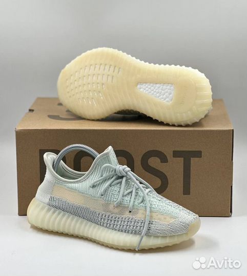 Кросовки женские Adidas Yeezy Boost 350