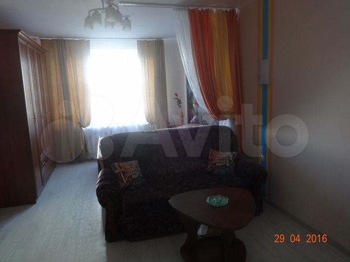 2-к. квартира, 83 м², 1/14 эт.