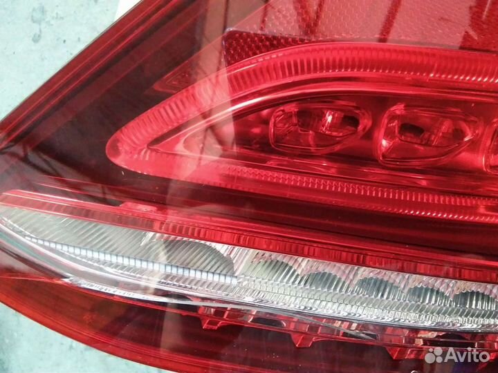 Задний стоп сигнал