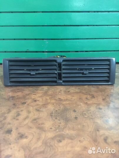 Дефлекторы воздушный Mercedes W140