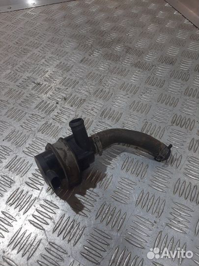 Помпа Audi Q5 8R CDN 2011